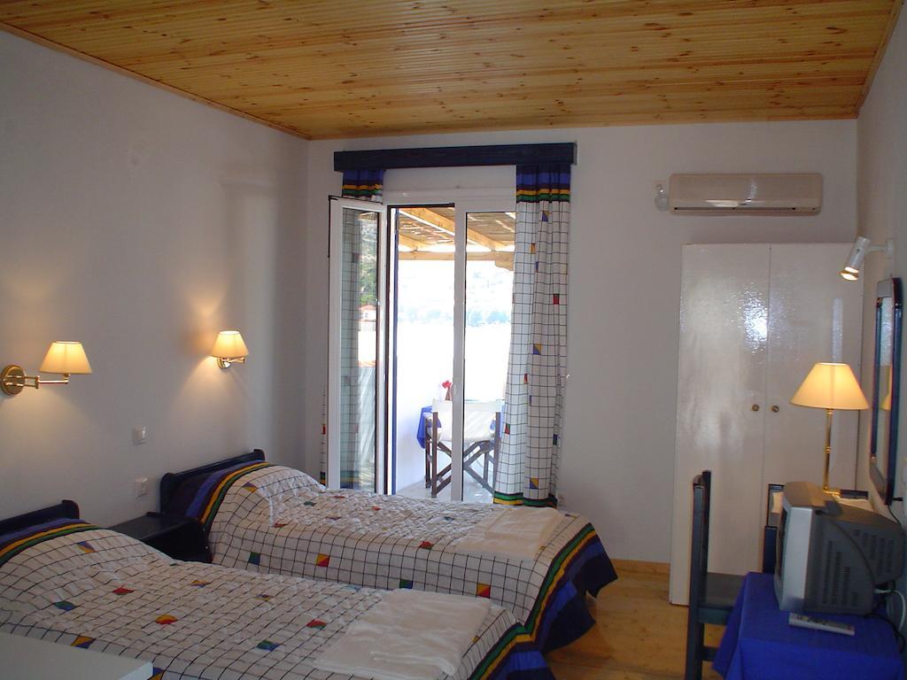 Bella Vista Aparthotel Bací Szoba fotó